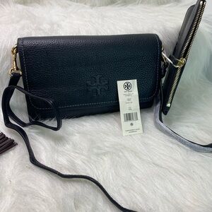 NWT Authentic Thea Flat Wallet Cross Body - Black